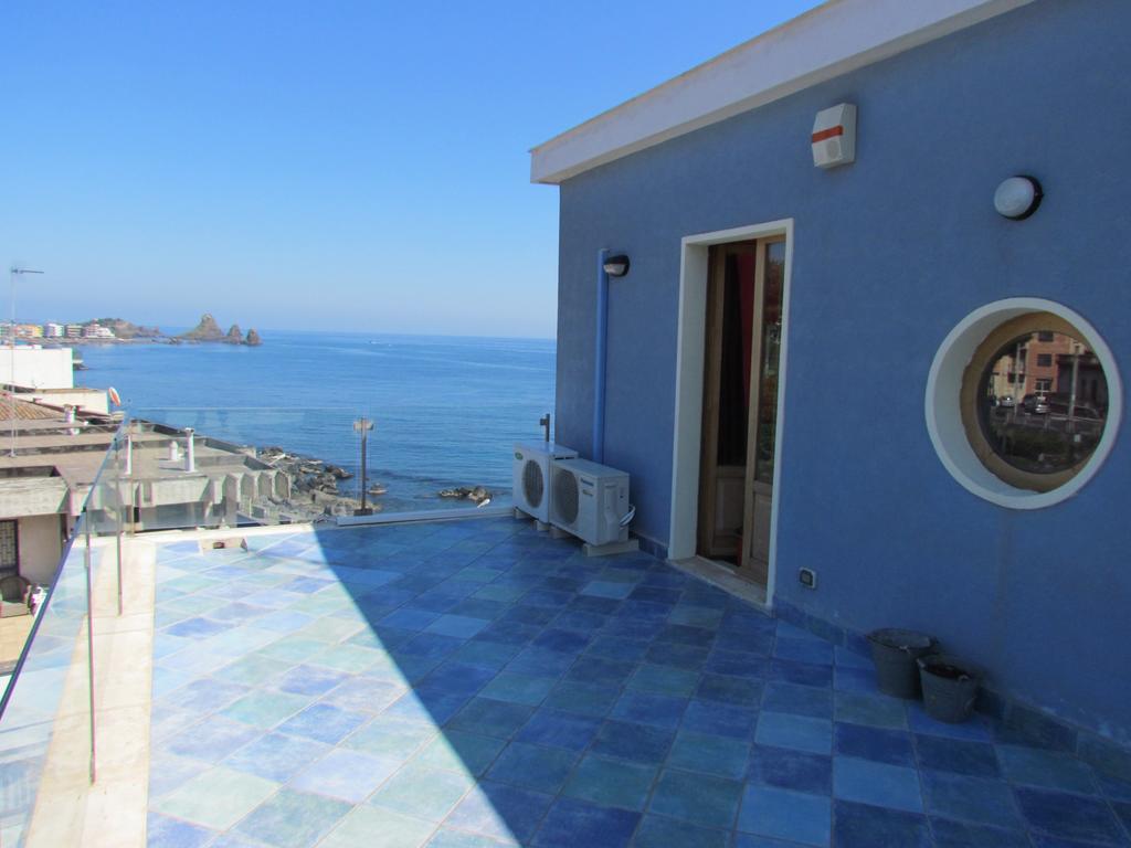 Bed and Breakfast La Terrazza sul Mare Aci Castello Esterno foto